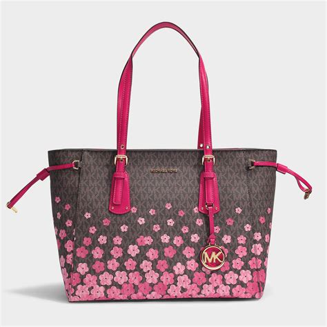 michael kors voyager md rosa|michael kors voyager bag.